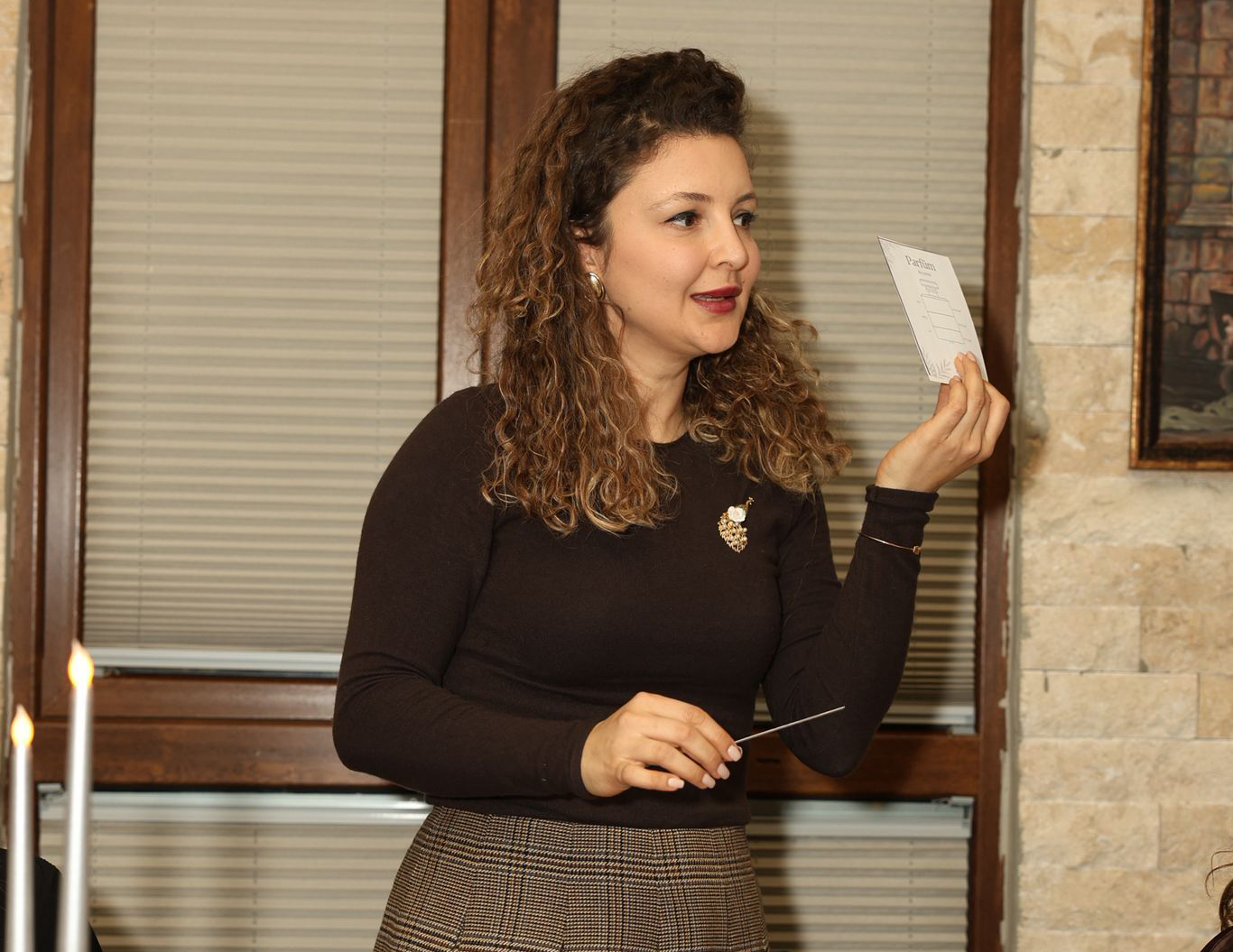 Bu web sayfası 6 şubat Kahramanmaraş depremi sonrası “kadınların gelire erişmesini” destekleyen programda yer alan kadınları anlatır. Kadınlar farklı alanlarda iş kurdu veya geliştirdi; dondurma yapan, tarım yapan, örgü ören, nar ekşisi üreten, sirke, sabun yapan, terzi, kuaför, oto yıkamacı hepsi kadındı.